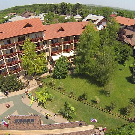 Little Texas Iasi Ξενοδοχείο Εξωτερικό φωτογραφία